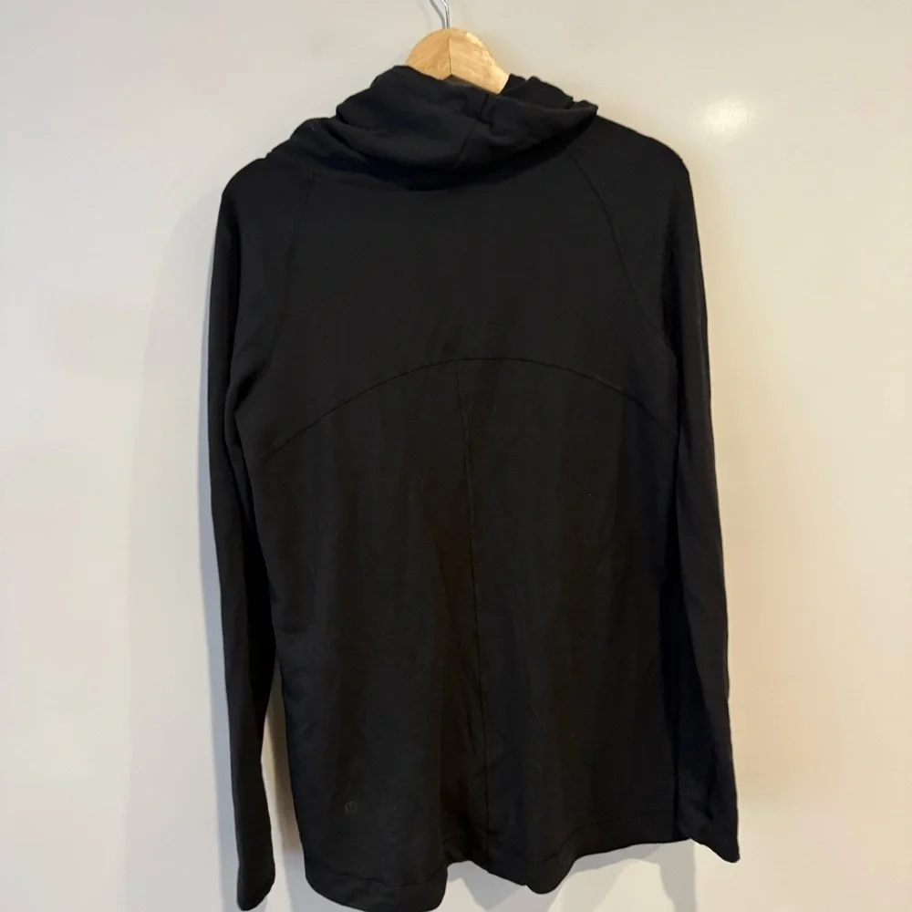Lululemon Coast Easy Wrap Hooded Sweatshirt in Black